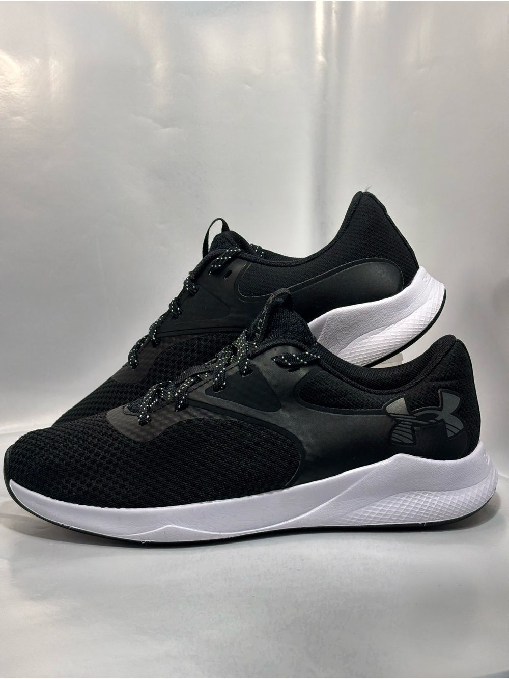 Under Armour Women's US Size 9 Charged Aurora 2 Training Black/White 3025060-001
